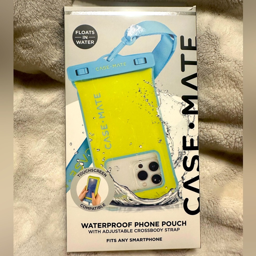 Case-Mate IP68 waterproof phone pouch